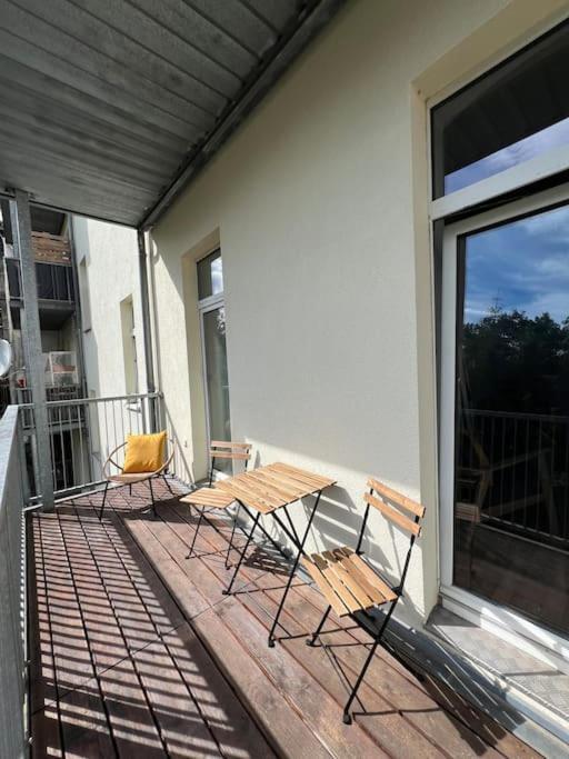 Atelier Noe - Kunstvoll Wohnen - Wunderbares Fruehstueck Moeglich - Ruhig Und Nah Am Zentrum - Apartment Chemnitz